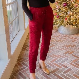 Gibson lace joggers NWT